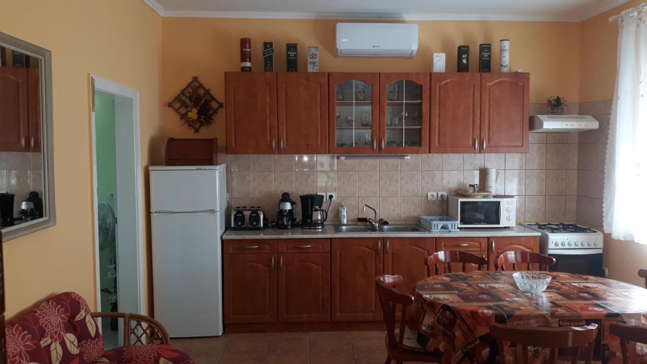 Kiraly Apartman Фоньод Экстерьер фото
